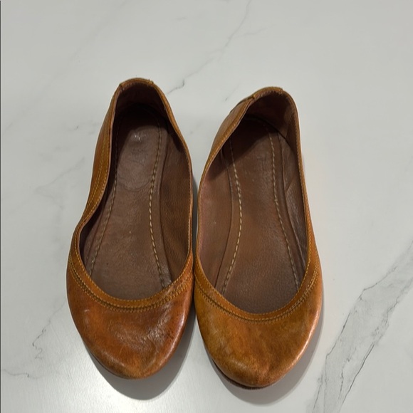 Frye Leather Flats - Picture 1 of 4